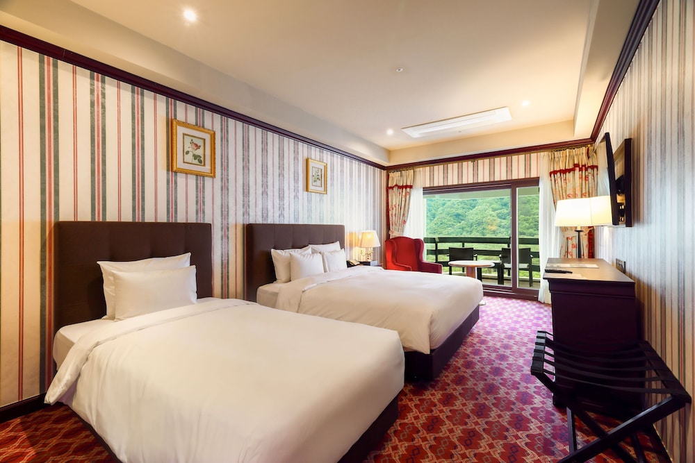 kensington hotel seorak