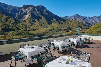 kensington hotel seorak