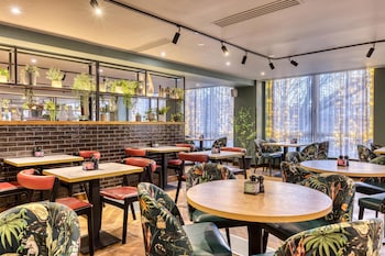 premier inn london docklands excel
