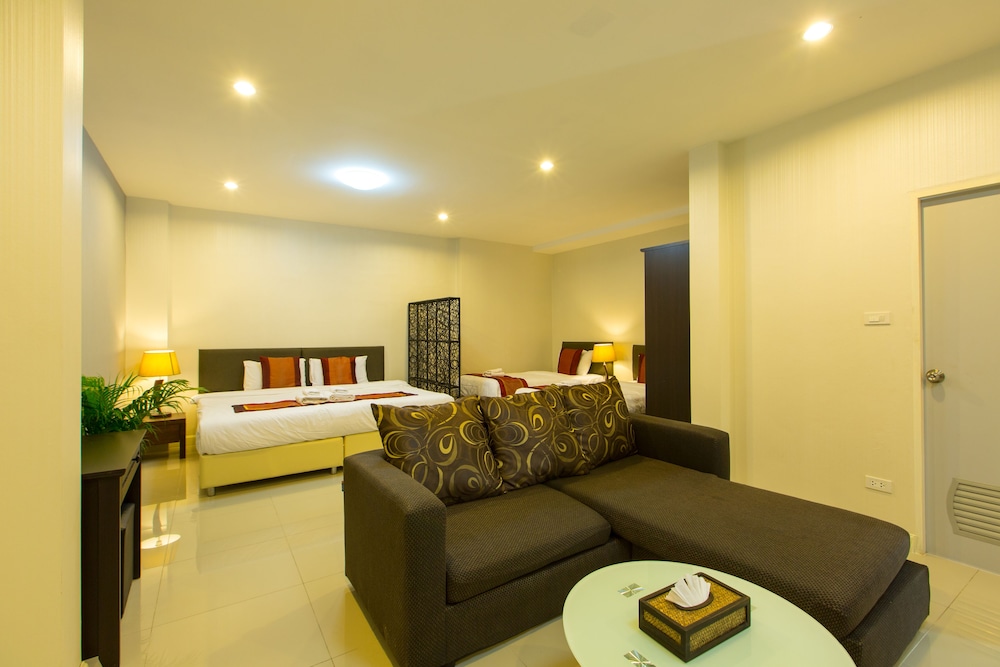 chiang mai waroros boutique hotel