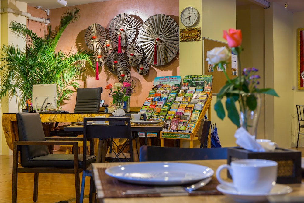 chiang mai waroros boutique hotel