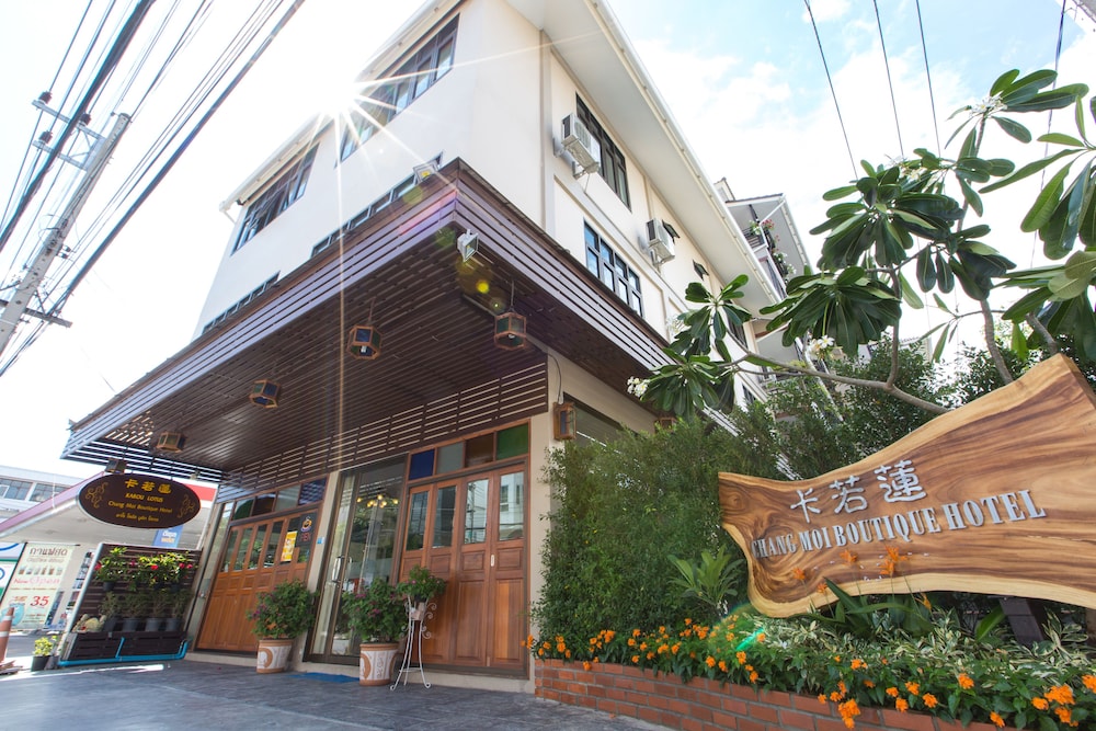 chiang mai waroros boutique hotel