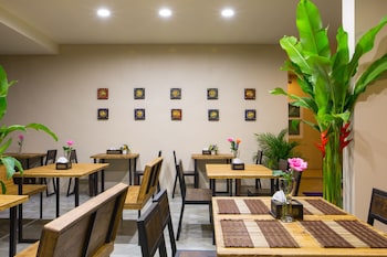 chiang mai waroros boutique hotel