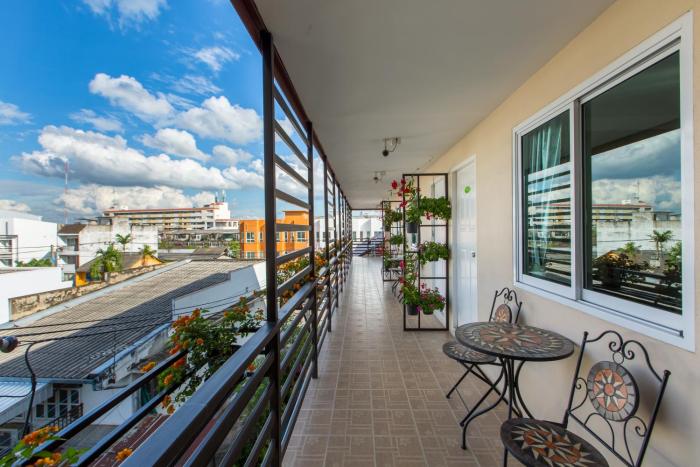 chiang mai waroros boutique hotel