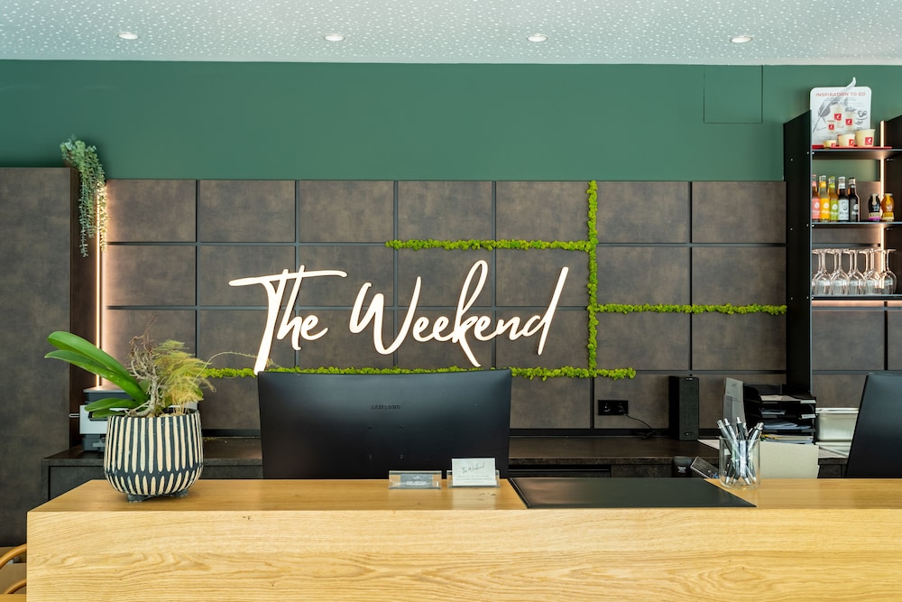 hotel the weekend