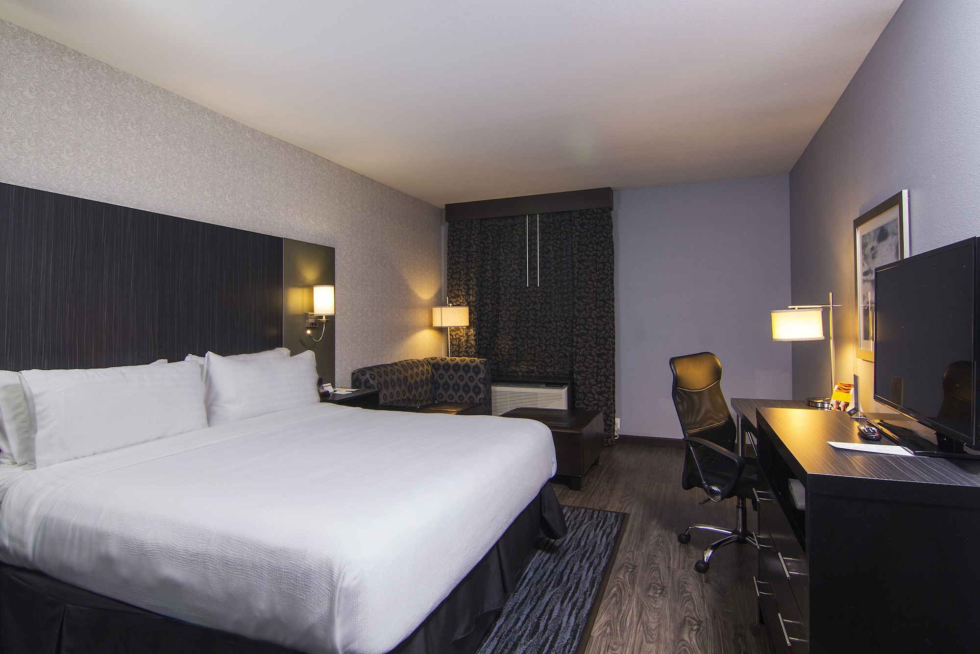 holiday inn carlsbad an ihg hotel