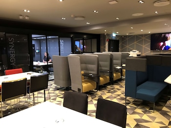 village hotel birmingham walsall