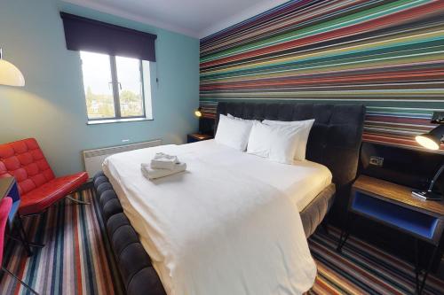 village hotel birmingham walsall