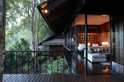 hill lodge