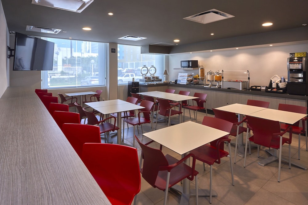 city express junior by marriott puebla angelopolis