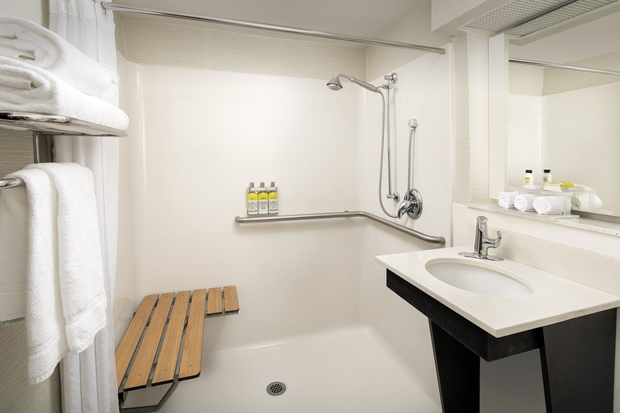 holiday inn express and suites annapolis by ihg