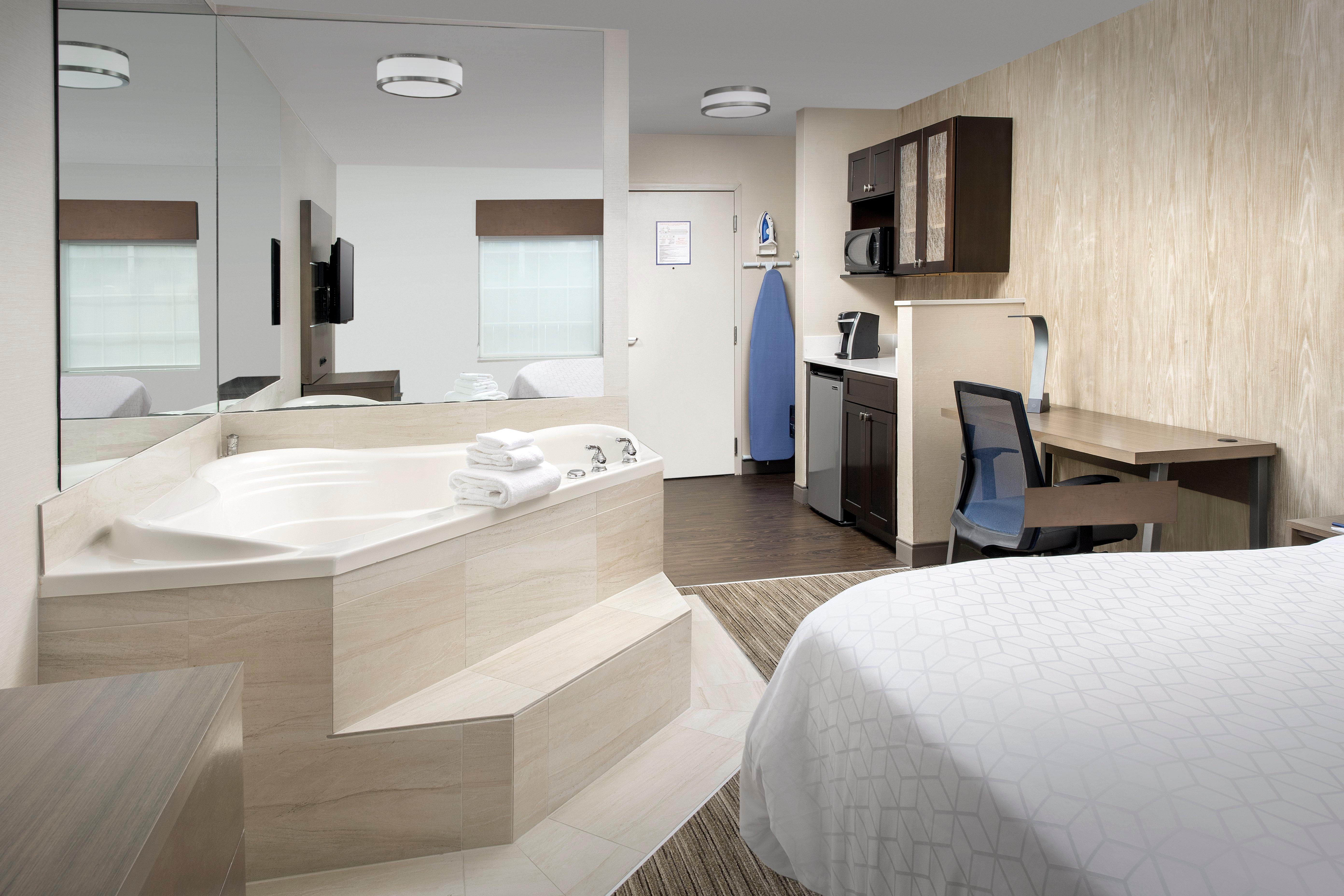 holiday inn express and suites annapolis by ihg