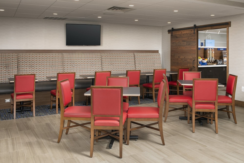 holiday inn express and suites annapolis by ihg