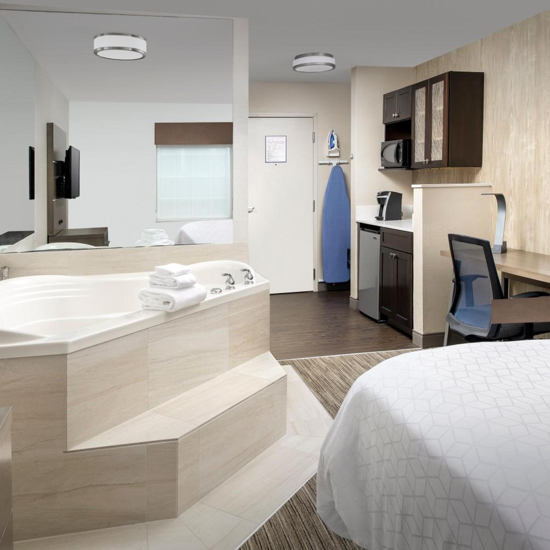 holiday inn express and suites annapolis by ihg