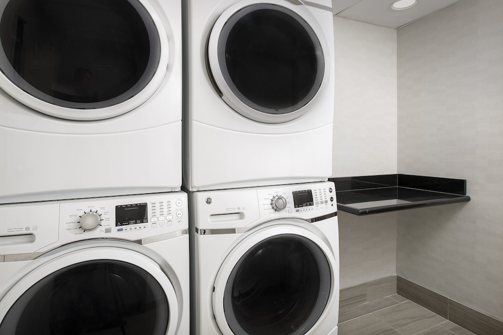holiday inn express and suites annapolis by ihg