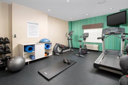 holiday inn express and suites annapolis by ihg