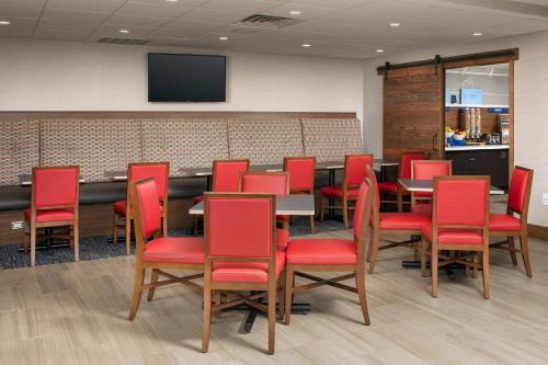 holiday inn express and suites annapolis by ihg