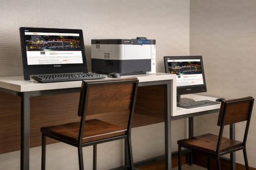 holiday inn express and suites annapolis by ihg