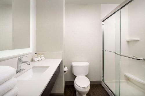 holiday inn express and suites annapolis by ihg