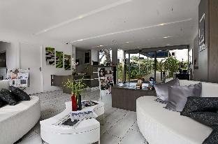 kyriad montpellier aeroport parc expo