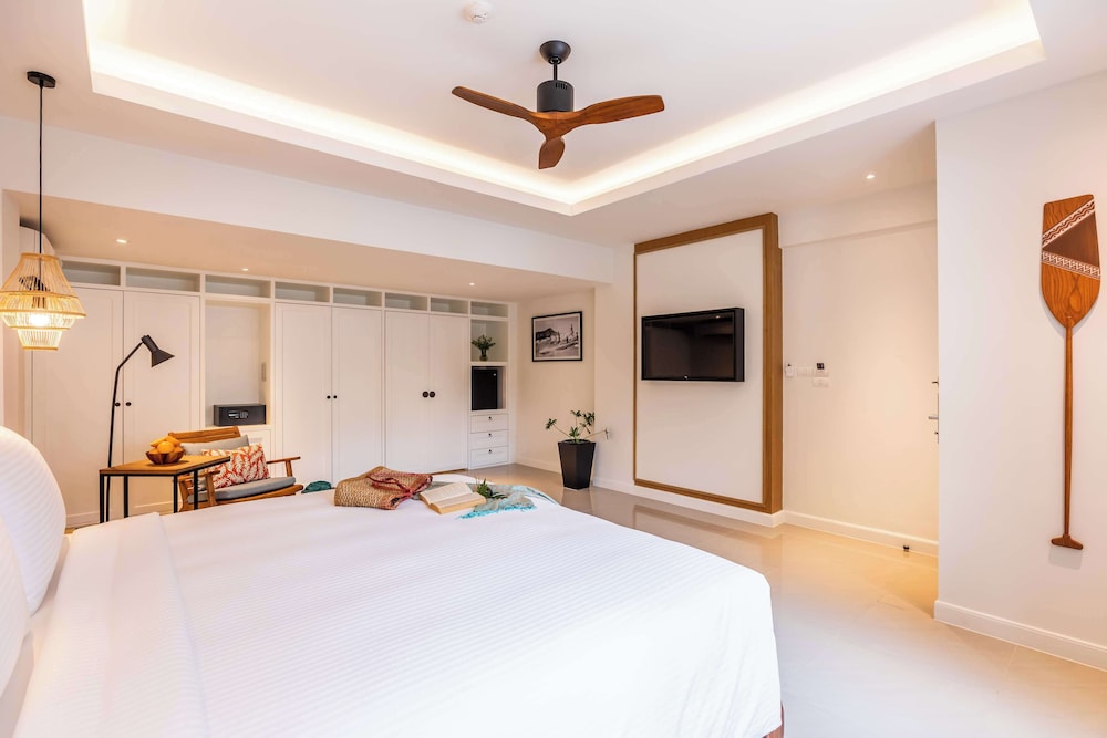 outrigger surin beach resort