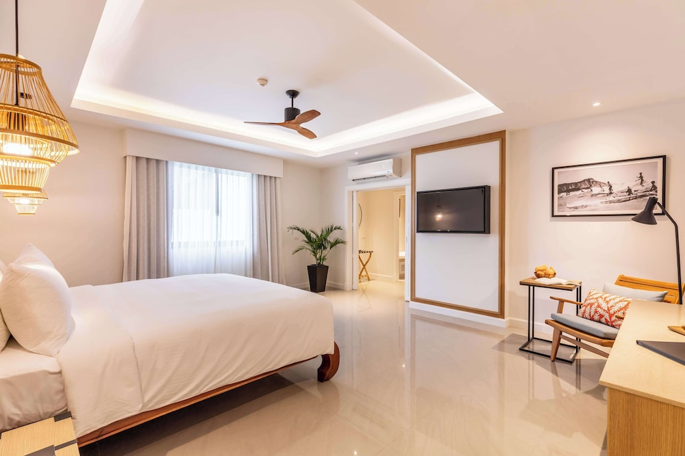outrigger surin beach resort