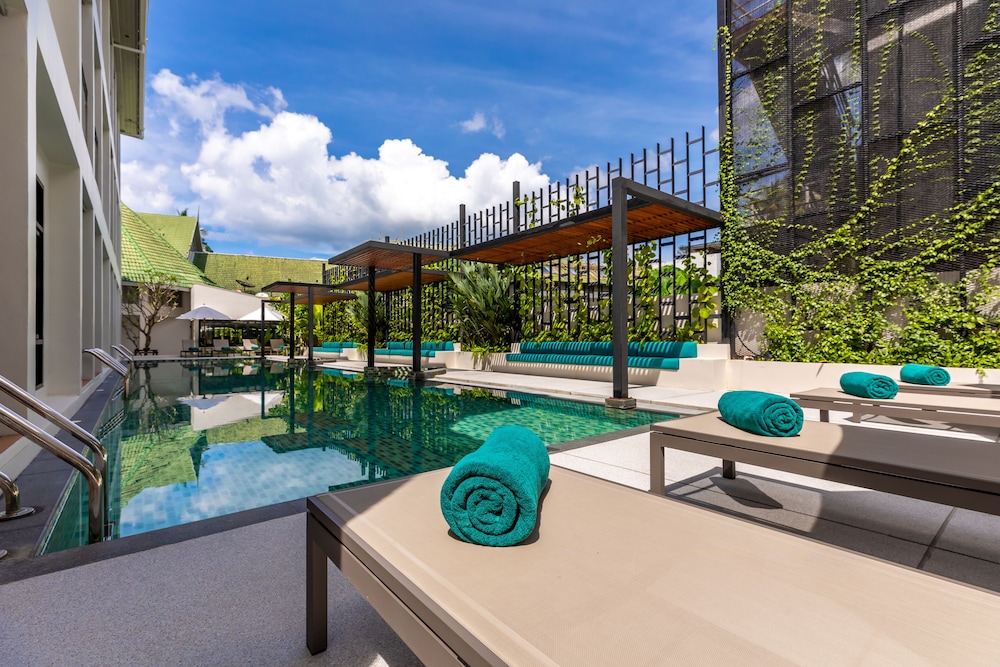 outrigger surin beach resort