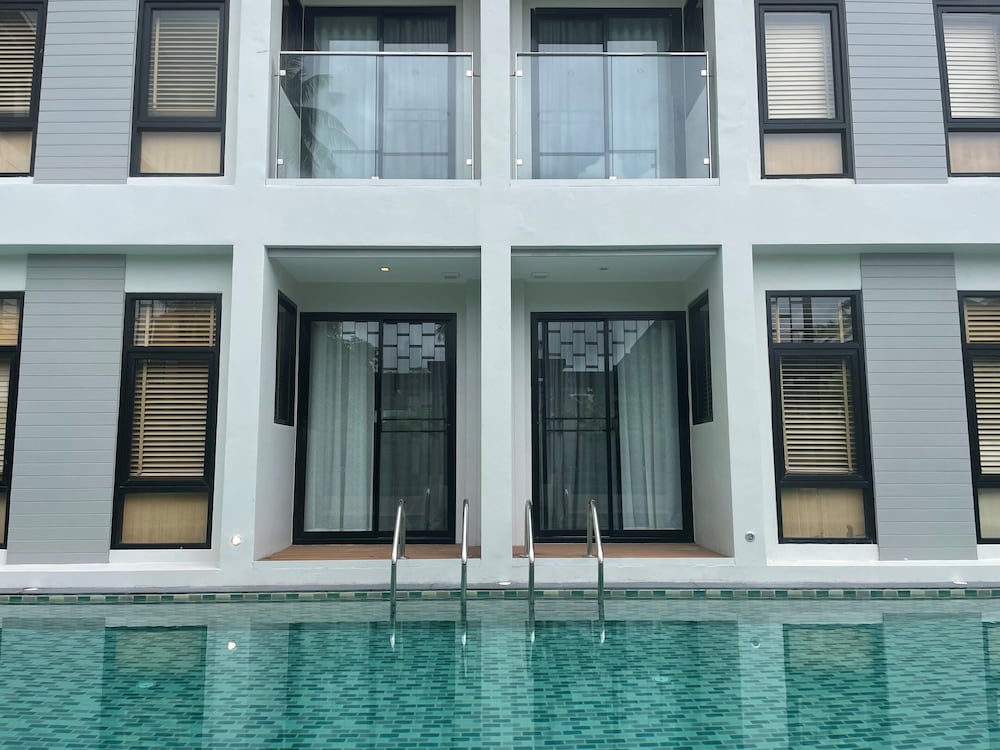 outrigger surin beach resort