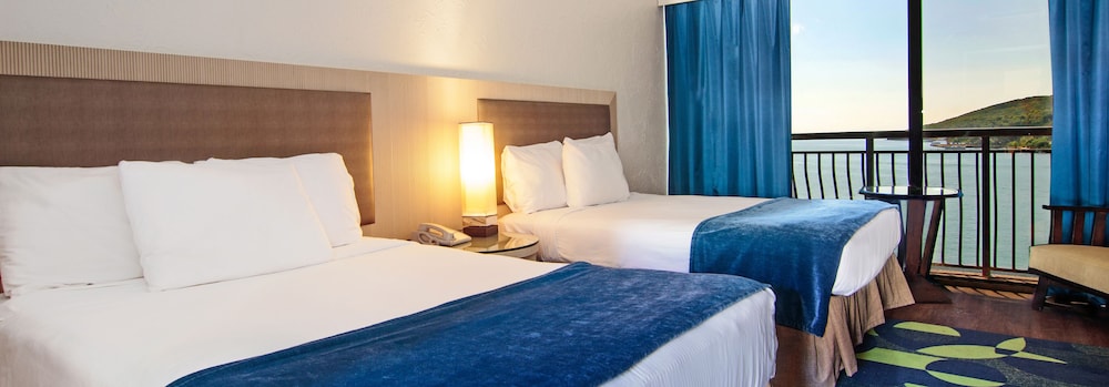 windward passage hotel