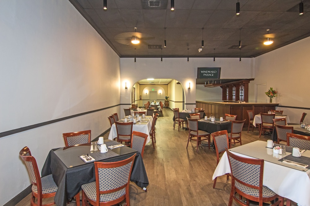 windward passage hotel