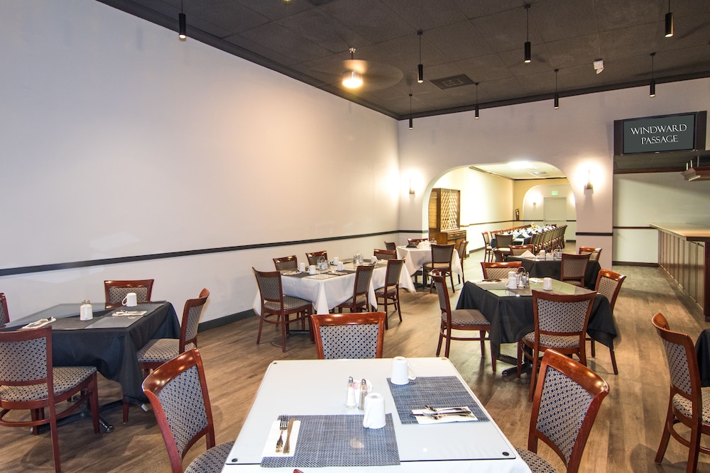windward passage hotel