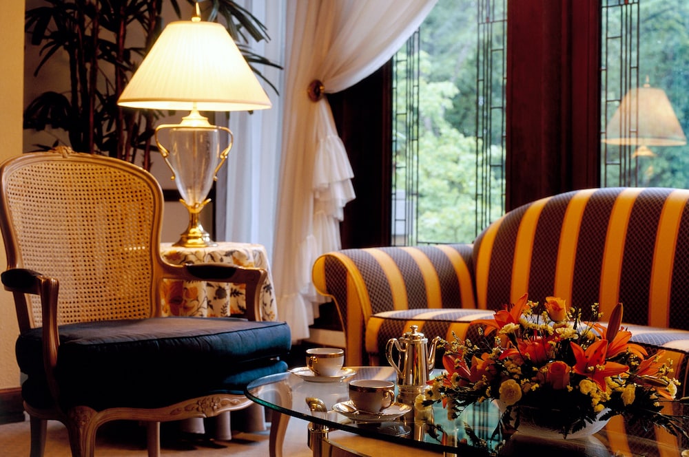 hotel la neige higashi kan