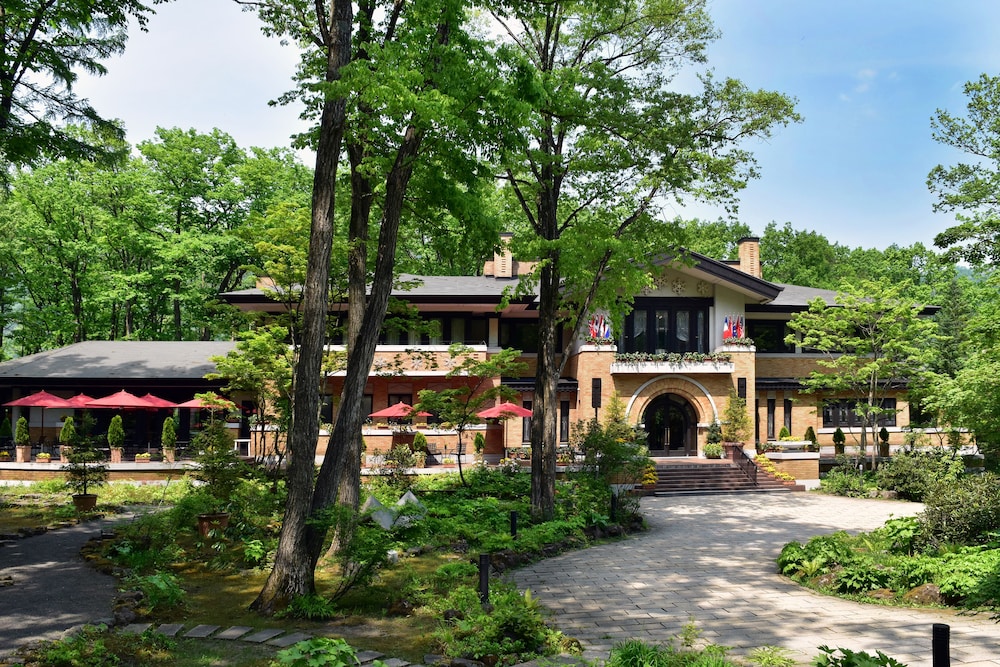 hotel la neige higashi kan