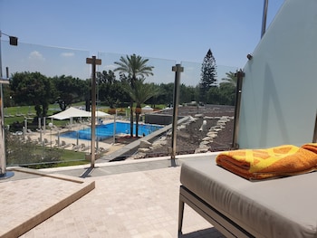 dan caesarea resort