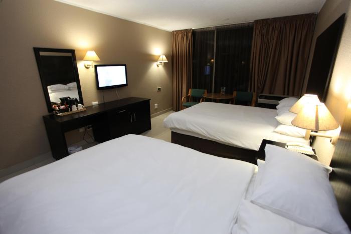 wilderness beach hotel
