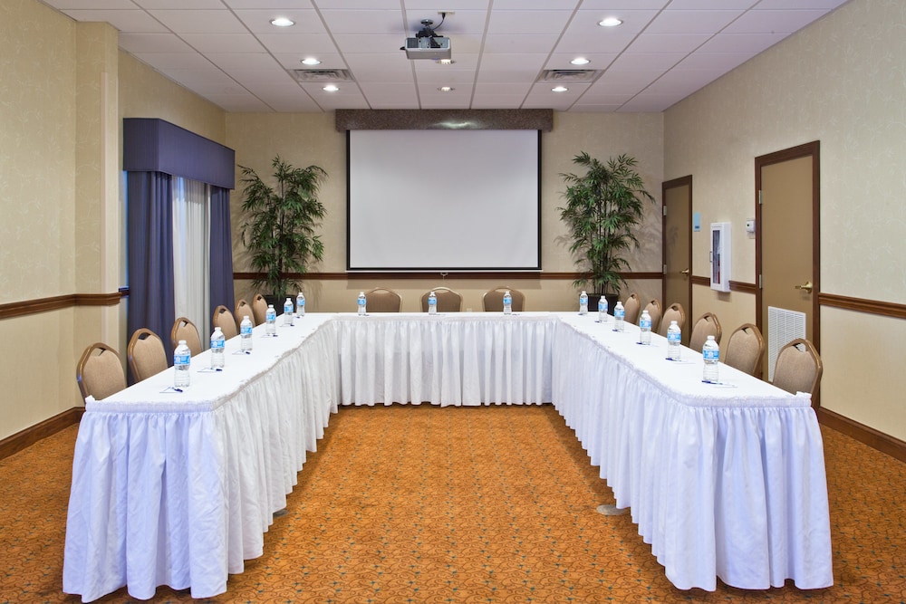 Holiday Inn Express & Suites Lakeland North - I-4,Lakeland - Winter Haven>>Lakeland,3 star