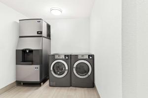 surestay hotel by best western groves