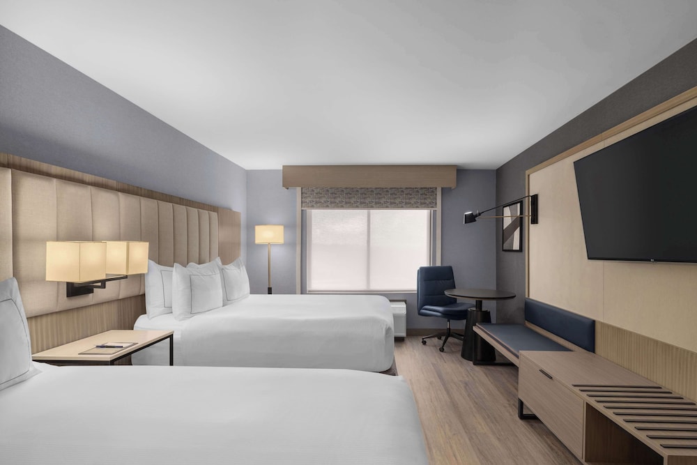doubletree by hilton las vegas airport