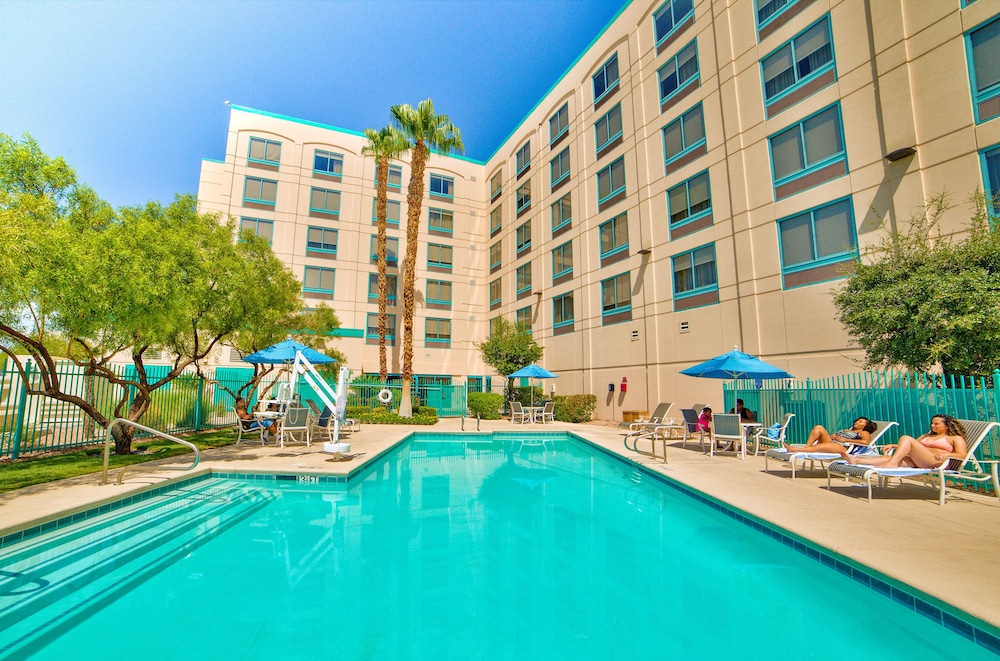 doubletree by hilton las vegas airport
