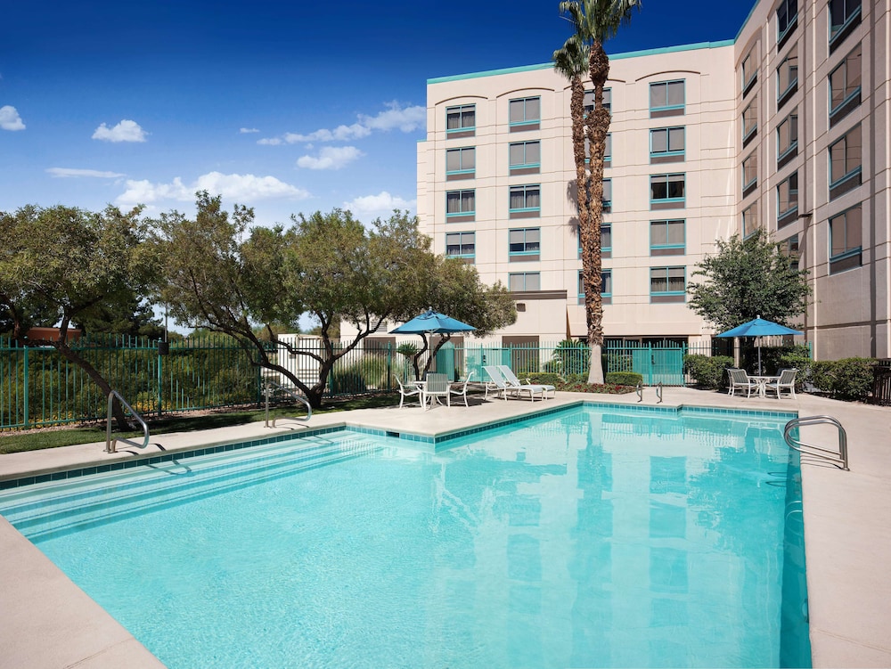 doubletree by hilton las vegas airport