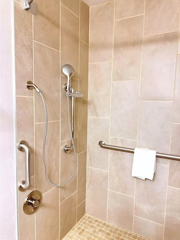 quality inn fort worth downtown east