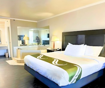 quality inn fort worth downtown east