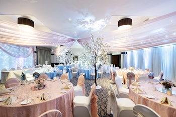 elite venue selection felbridge gatwick