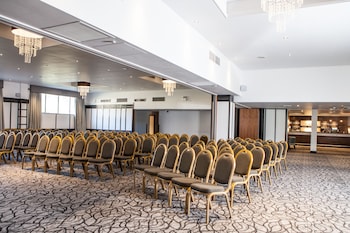 elite venue selection felbridge gatwick