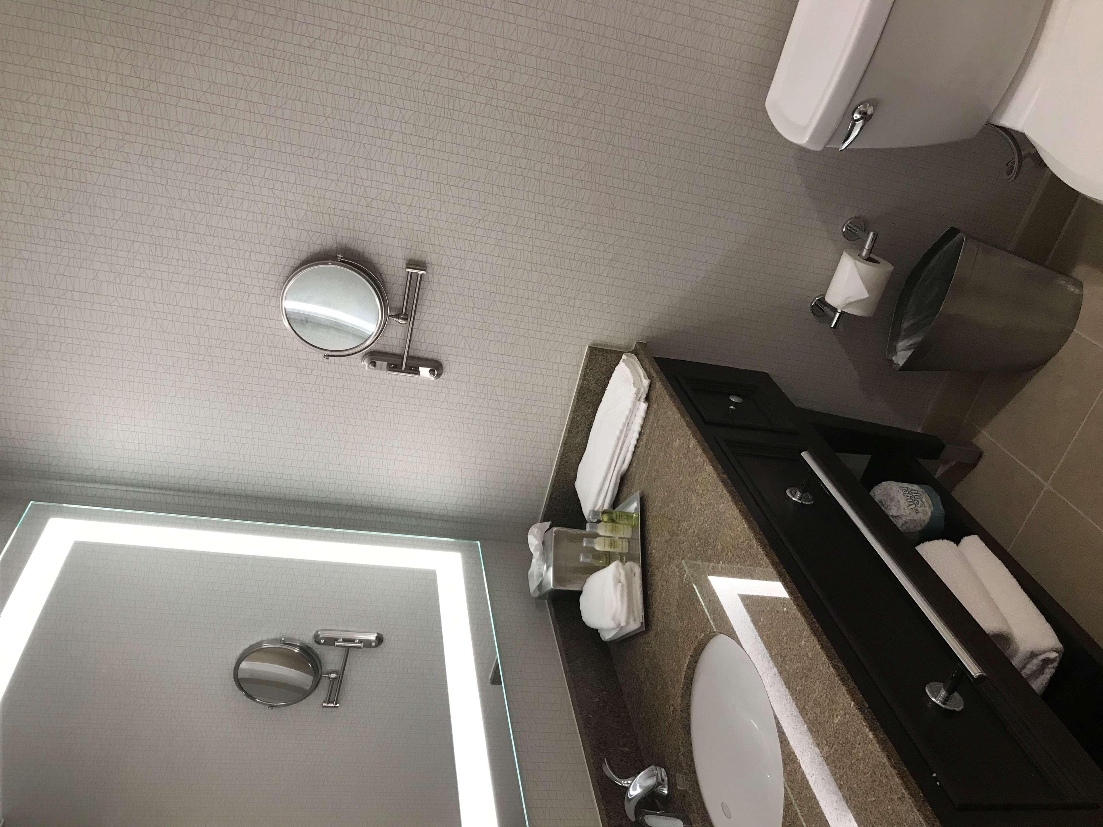 doubletree by hilton baltimore north pikesville