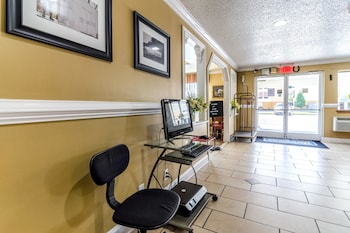 rodeway inn and suites jacksonville near camp lejeune