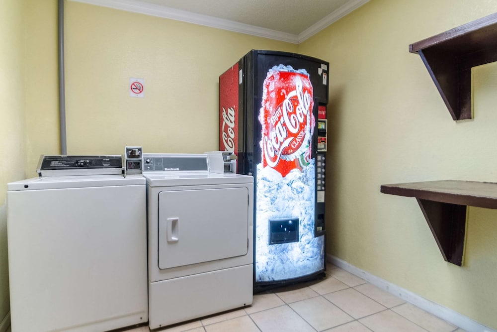 rodeway inn and suites jacksonville near camp lejeune