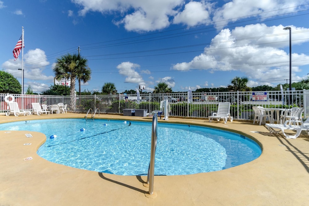 rodeway inn and suites jacksonville near camp lejeune