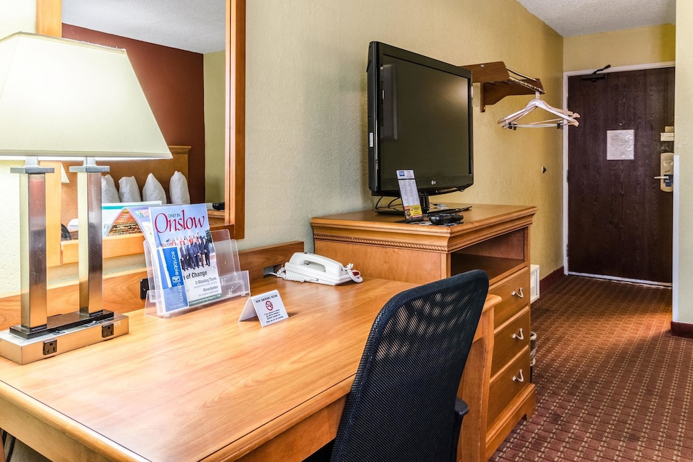 rodeway inn and suites jacksonville near camp lejeune