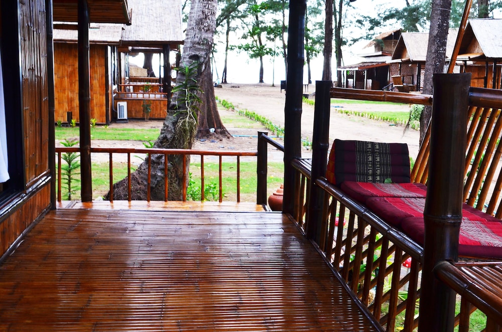 eco lanta hideaway beach resort